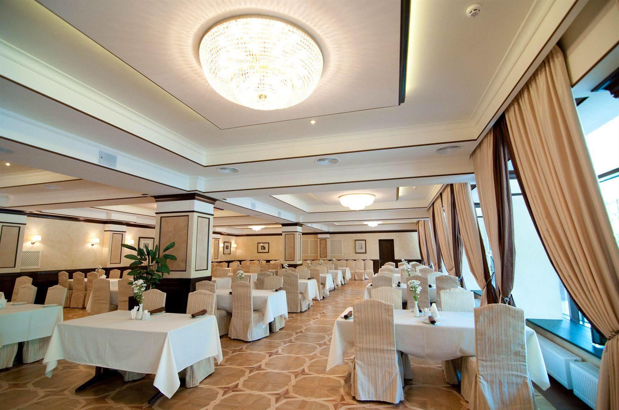 National Hotel Kharkiv Exterior photo