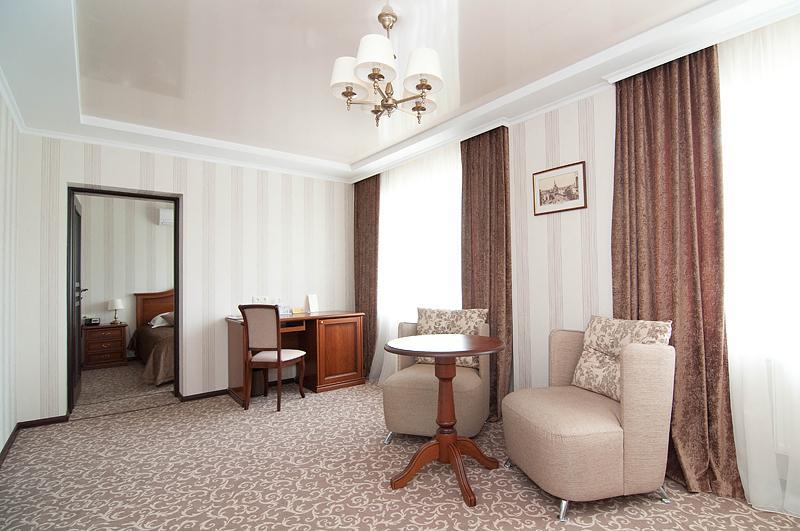 National Hotel Kharkiv Exterior photo
